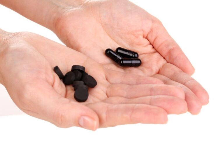 Aktivkohle zur Gewichtsreduktion in Tabletten und Kapseln. 