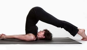 Yoga-Posen zum Abnehmen des Bauches